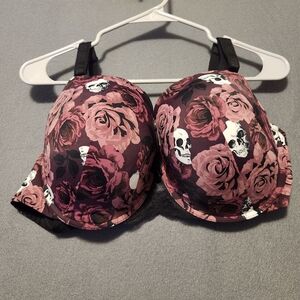 Torrid Size 46C Red Black